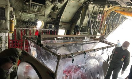 Bimba di sei mesi positiva al covid trasferita in C-130 da Galatina a Brescia per un trapianto di midollo