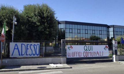 Trasferimento degli uffici comunali e propaganda politica