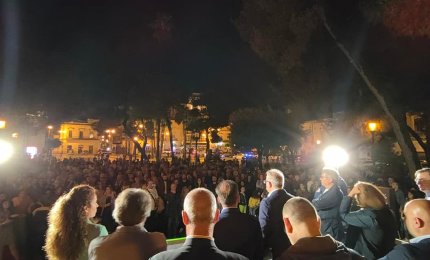 Marcello Amante sfida la superstizione e apre la serie dei comizi verso il ballottaggio