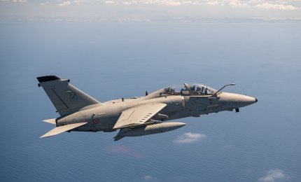 Biocombustibile per i jet dell'Aeronautica Militare, cominciati gli esperimenti