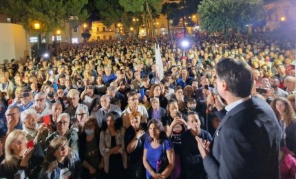 Scissione M5s: complotto internazionale o sconfitta alle amministrative?