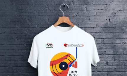 “I Love 80 &amp; 90 Party 2022”, una maglietta 'solidale'