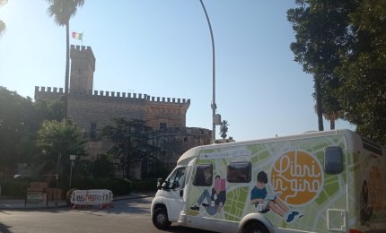 A Galatina l’ApeBiblioCamper di LibrInGiro 