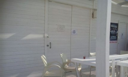 Le avventure di un galatinese-romano alla ricerca di un bagno a Porto Miggiano. E alla fine perse la pazienza