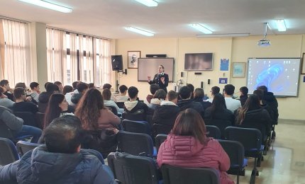 Il capitano Beatrice Casamassa ha incontrato gli studenti del Laporta-Falcone e Borsellino di Galatina