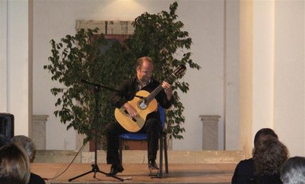 La coinvolgente chitarra di Maurizio Di Fulvio