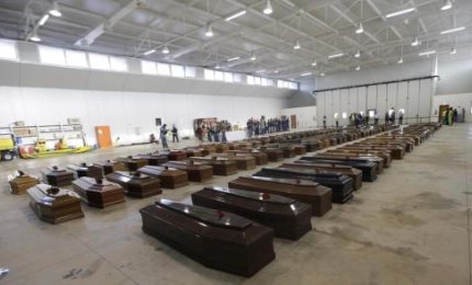 "Lasciamo quelle bare a Lampedusa"