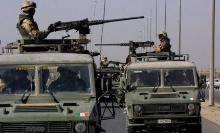 Fa più indignare un euro per una bara o 226 milioni per le missioni militari all'estero?