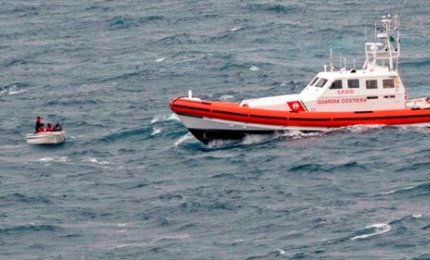 Salvati al largo di Otranto dodici siriani e afgani