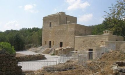 Le bellezze del Salento e l'offesa delle campagne invase dai rifiuti
