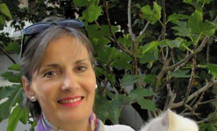 "Scarpe Rosse", il primo romanzo di Marisa Fortuzzi