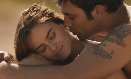 'Allacciate le cinture'. Ozpetek non tradisce mai
