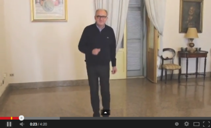La prossima volta una bella nenia, promesso. E musi lunghi, mi raccomando!