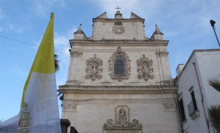 "A che servono 7000 cartine se poi le chiese restano chiuse?"