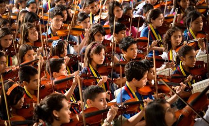 I bambini del Polo 2 di Galatina a Taranto per l'unica tappa nazionale di 'El Sistema'
