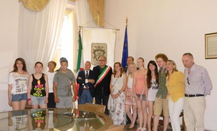 Giovani da due continenti in visita a Palazzo Orsini con il Rotary