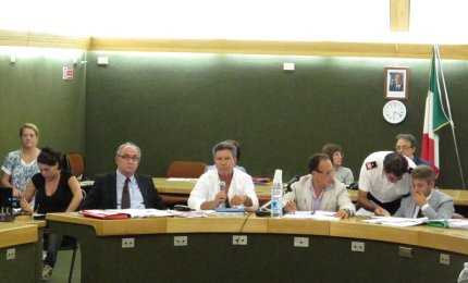 Sindaco Montagna, la prego, faccia qualche cosa di sinistra! non nomini i due dirigenti