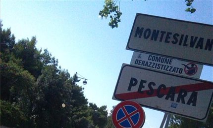 "Ho fatto il bagno nudo ed ho dormito su una panchina ad Ancona"