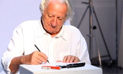 Le chiavi del lido 'Tropea' a Giorgio Forattini