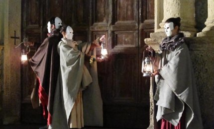 Le lanterne brillano ad illuminare le notti