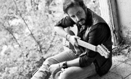 "La chitarra nuova" di Fernando Alba questa sera al Palazzo della Cultura