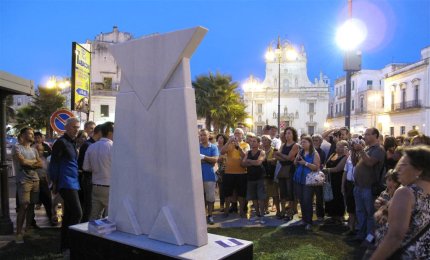 "Per la nuova Galatina una civetta incastro di triangoli"