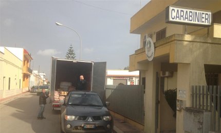 Lo pagano con un assegno falso ma Giuseppe Palumbo riesce a far recuperare la merce e fermare i truffatori