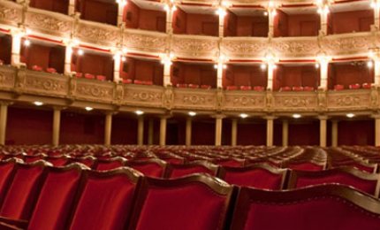 Cercansi comparse per 'Il Barbiere di Siviglia'