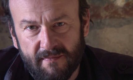 'La polvere e l’acqua', Davide Rondoni presenta l'ultimo libro di Nico Mauro
