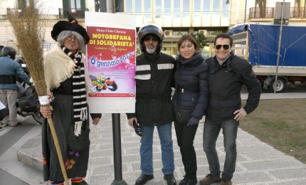 La Befana motorizzata del Club 'Chirone' 