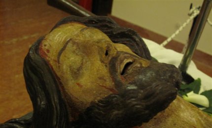 La carne e il sangue nella statua del Cristo morto