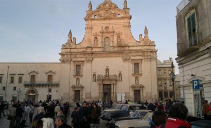 In piazza la storia dell'automobile