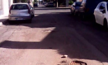 Pericolo buche in via Fermi