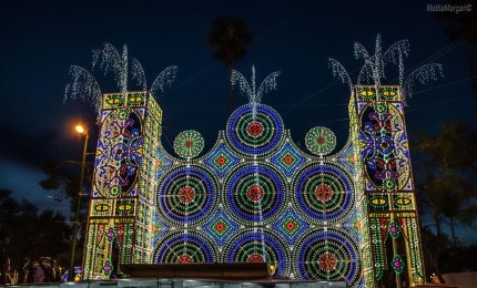 Belle luminarie e travolgenti 'tarantate'