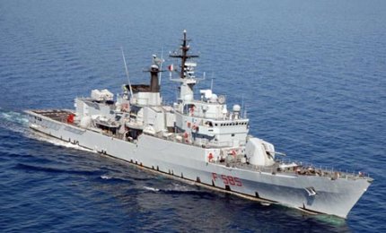 L'ultimo ammaina bandiera di nave Granatiere 