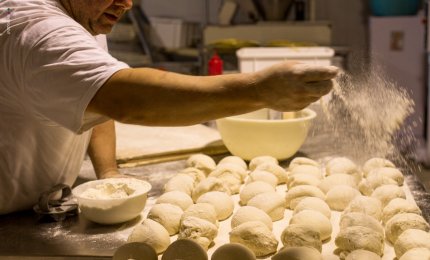 Faccio l'amore tutti i giorni. E tutti i giorni nasce il pane.