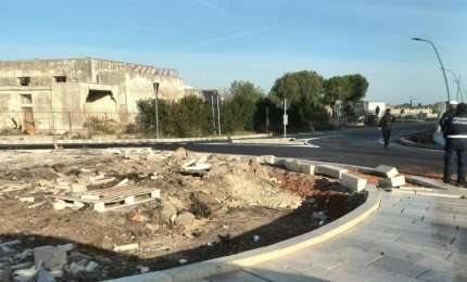 Via per Lecce chiusa al traffico ma aperta agli stupidi