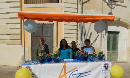 L'Associazione Genitori in piazza per Telefono Azzurro