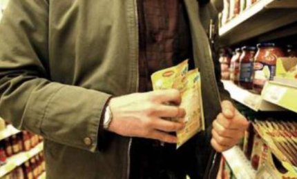 Chi ruba per mangiare non è punibile