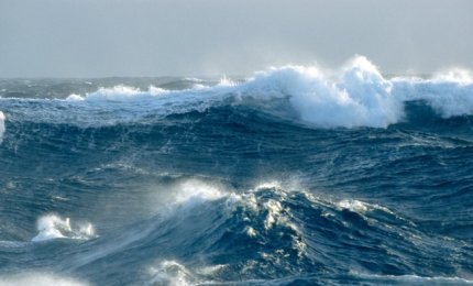 Salvati 152 migranti alla deriva al largo di Leuca