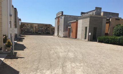 "La parte antica del Cimitero è già stata pulita. Sulla nuova interverremo nei prossimi giorni"