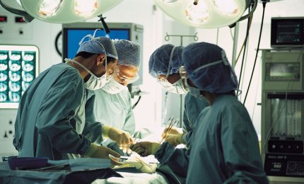 Muore a 65 anni per un ictus, donati gli organi