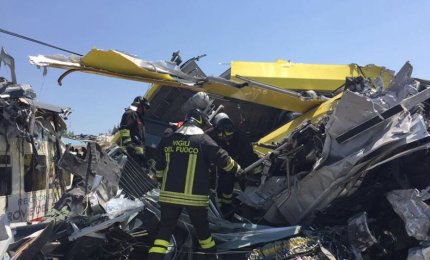 La tragedia. E il suo contorno.