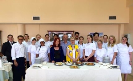 Giovani da tutto il mondo a scuola di cucina salentina