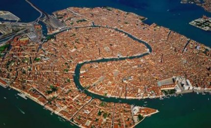 Venezia continua a sprofondare