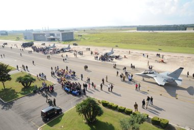 Aeroporto aperto al pubblico per la giornata dell’Unità Nazionale e della Festa delle Forze Armate