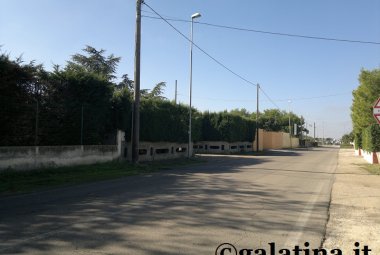 Fra Soleto e Galatina. Accende la luce e viene avvolto dal fuoco