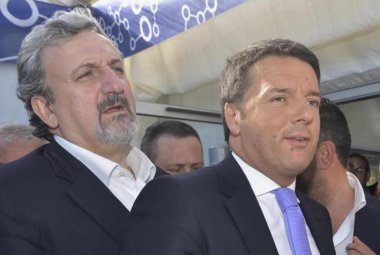 "Emiliano lasci stare Renzi e si occupi della Puglia. L'Ospedale di Galatina non si tocca!"