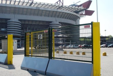 Per il Papa a Milano recinzioni antisfondamento
