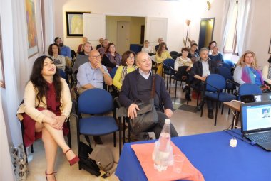 La microcomunità empatica e le reti
